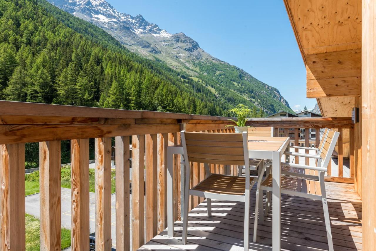 Montela Apartments - Haus D Saas-Grund Dış mekan fotoğraf